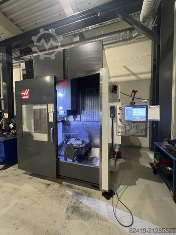 Vertikales Bearbeitungszentrum HAAS UMC-750