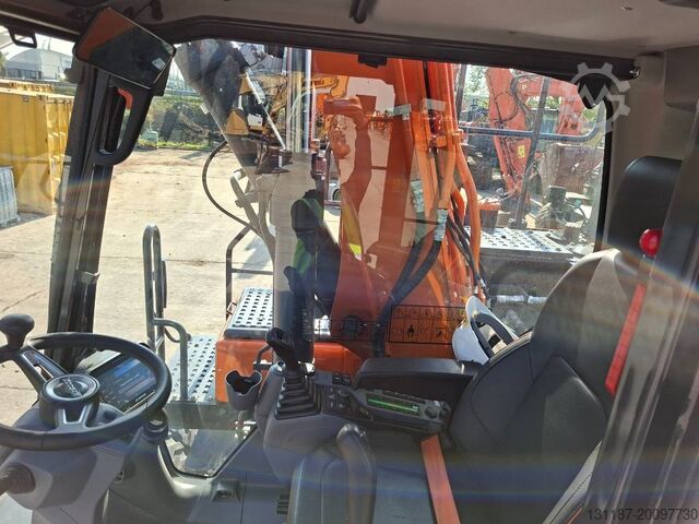 Wheel excavator Doosan DX 160 W-7 (EX Demo)