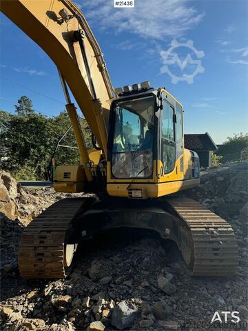Crawler excavator Komatsu PC210LC-8 Crawler Excavator w/ 2 Buckets, Tilt and
