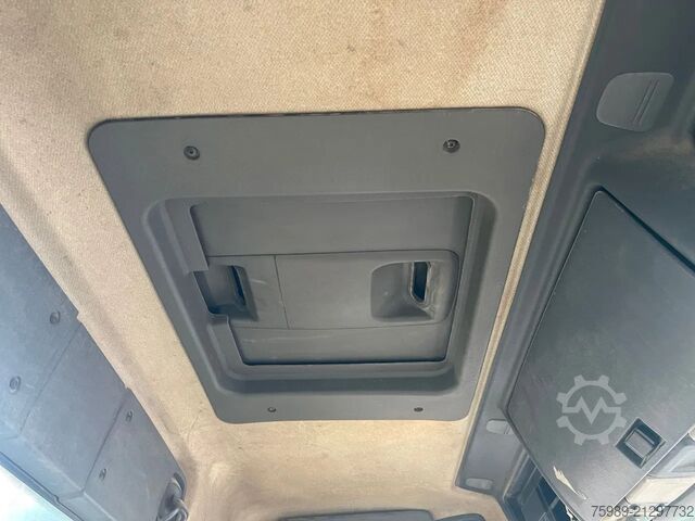 Schwerlast Renault Kerax 380 8x4 ,  PTO, full spring !!!