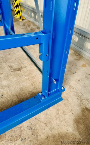 Kragarmregal ca. 3,15 lfm. Kragarmregal mit Fachböden H: 250cm 140 kg/Arm META Multistrong