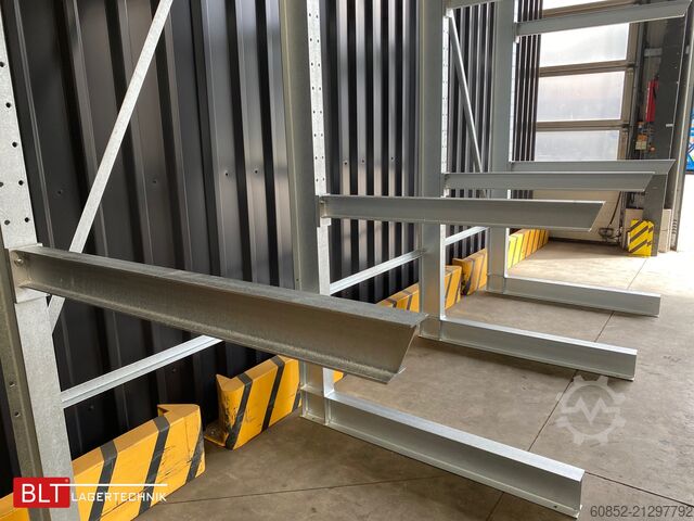Kragarmregal ca. 4,02 lfm. Kragarmregal H: 416 cm T: 137 cm , 750 kg/Arm , 4 Lagerebenen