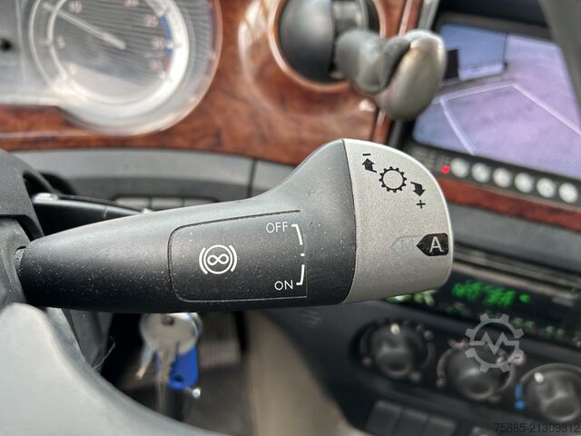 Koffer DAF CF 230 FA / 18 Ton / Tacho V2 / 534 dkm / Box /...