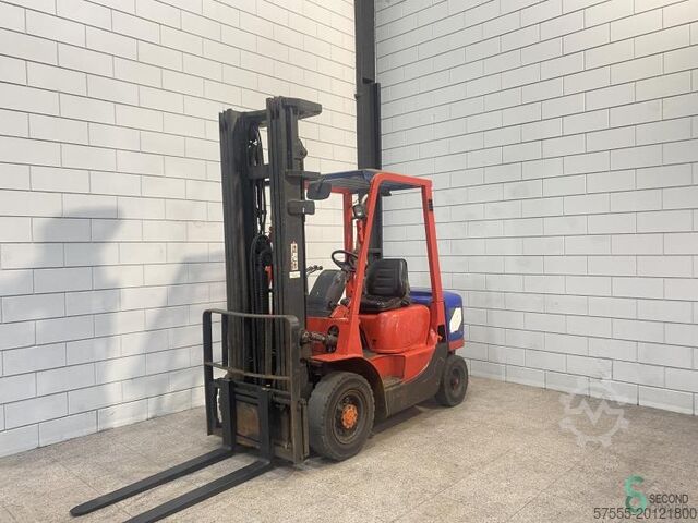 Forklift Caterpillar DP 25 K