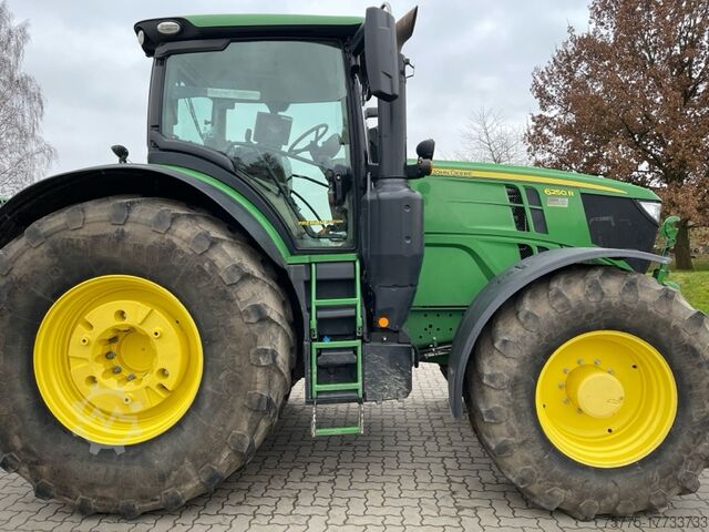 Traktor John Deere 6250R