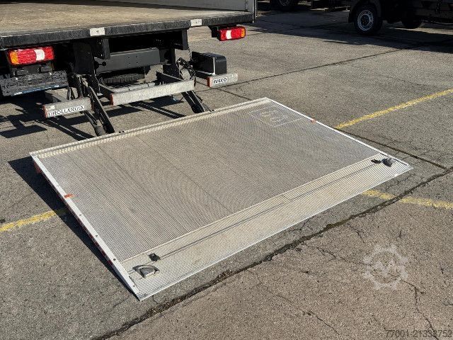 Transporter mit Koffer IVECO 70C18HA8/P HI-MATIC / Garantie / Tempo.