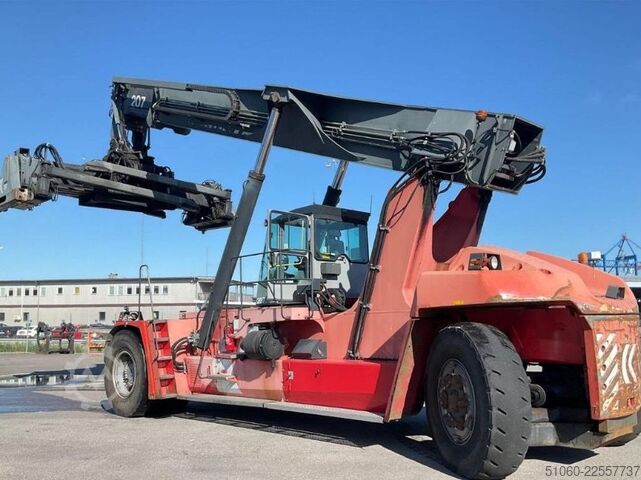 Vollcontainer Reachstacker Kalmar DRF450-75C5XS