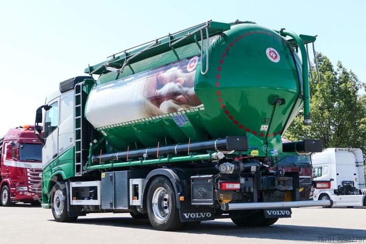 LKW mit Tankaufbau VOLVO FH 460 Tierfutter 4-kammer Silo X-Track Assist