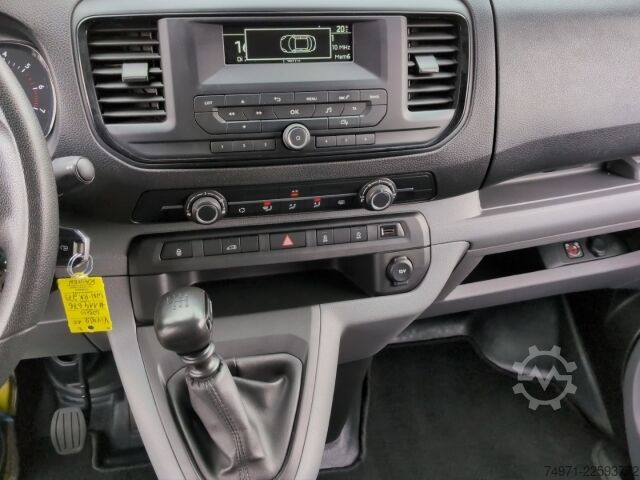 Panel van Opel Vivaro Kasten Edition 1.5D*AHK Temp R-Kam Regale