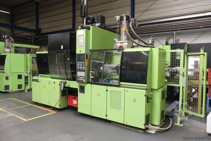 Spritzgießmaschine ENGEL ES 330/80 HLST