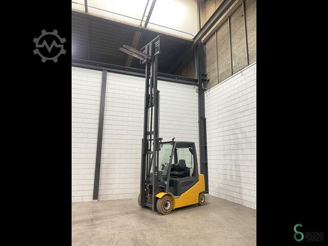 Gabelstapler Jungheinrich EFG 425k