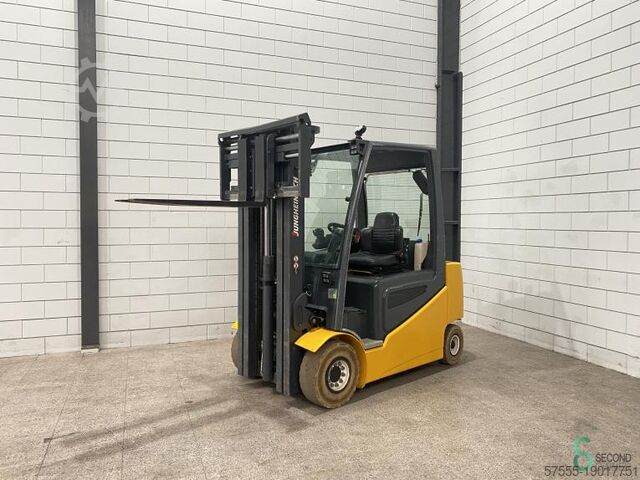 Gabelstapler Jungheinrich EFG 425k