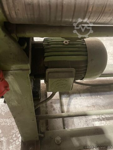Three-roll plate bending machine  