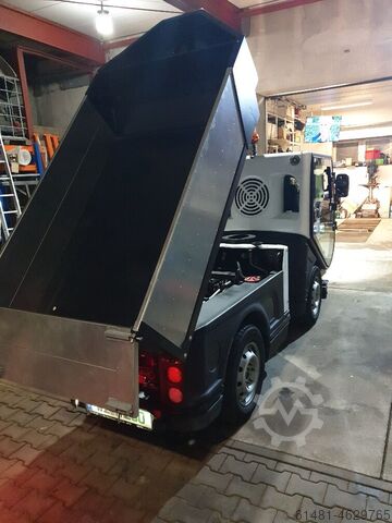 Winterdienstgerät Nilfisk Egholm Jungo HB410D