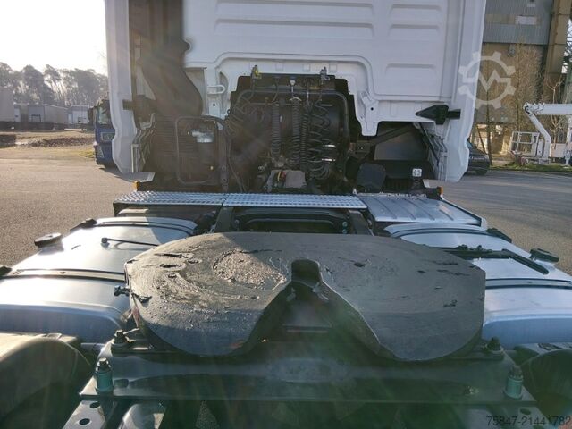 Standard tractor unit MAN TGX 18.520 BLS Retarder Standklima ACC