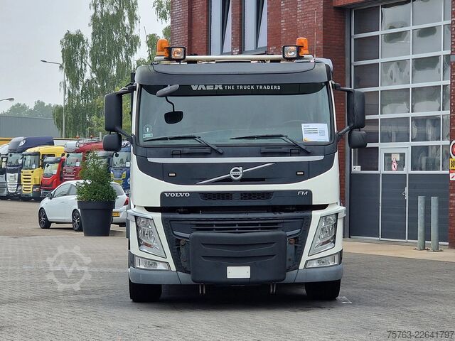 Kranwagen Volvo FM 420 8x2*6 - HMF 2120 K4 Crane / Grua / Kran ...