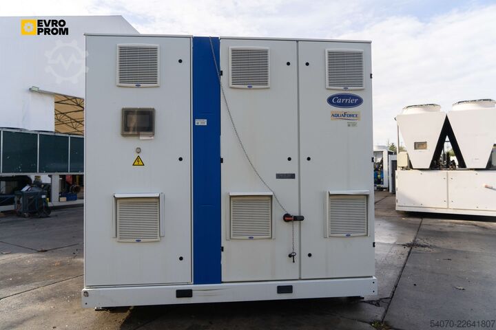 Kältemaschine Used Industrial Chiller CARRIER - 611 kW | With warranty