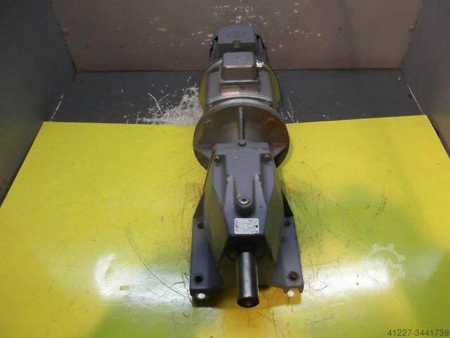 Gear motor 1.5 kW 79 rpm KEB / VEM ZG2IE0F90A200
