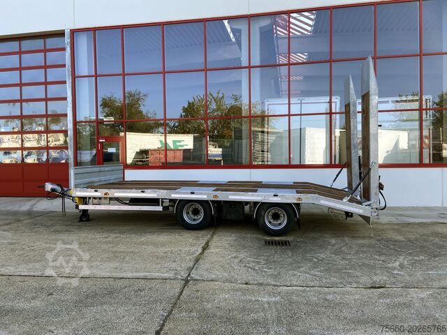Low loader trailer Möslein TT21-6,5 hydr  21 t Tandemtieflader, hydr. Rampen, NEU