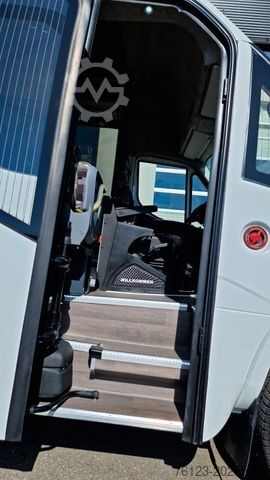Minibus IVECO Daily C 65 Sprinter 519 MAN TGE Crafter