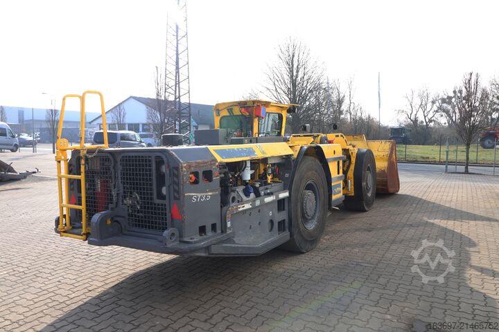 Underground loader Epiroc Scooptram ST3.5