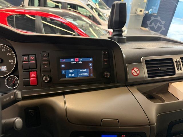 Transporter mit Pritsche & Plane MAN TGL 8.190 PRITSCHE + PLANE LBW KLIMA 63TKM AHK