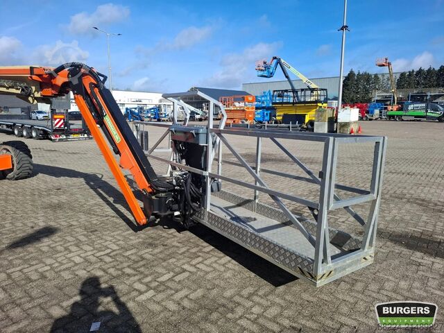 Teleskopbühne JLG 660SJ