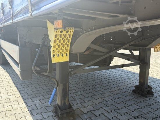 Auflieger mit Pritsche & Plane SCHMITZ SCS-SCS BS/CURTAINSIDER