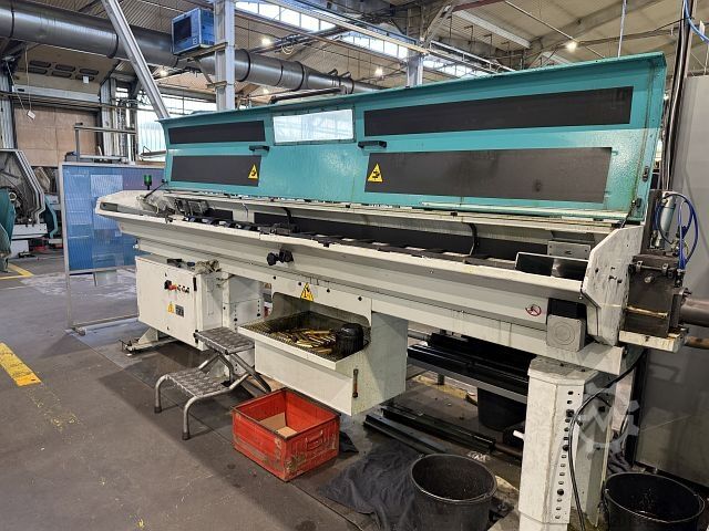 Turning and Milling Center INDEX G 200