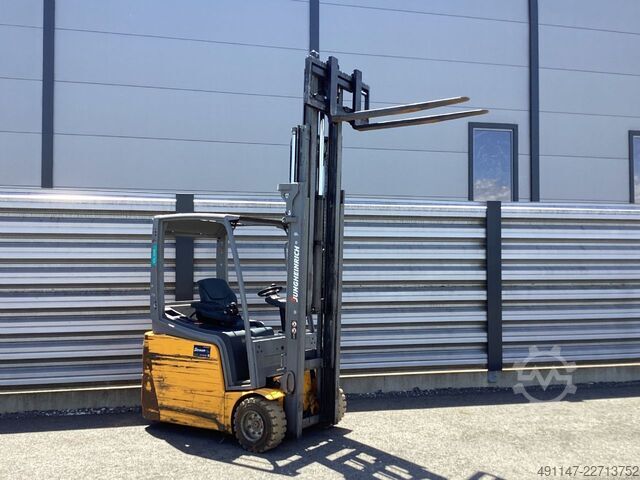 Elektrostapler Jungheinrich EFG218k