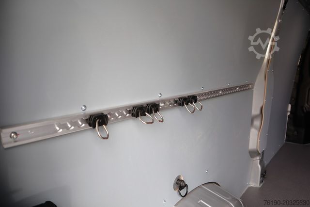 Panel van VOLKSWAGEN T7 Transporter Kasten TDI Aut. 4Motion lang *