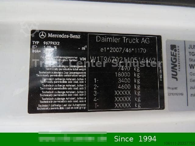 Transporter mit Pritsche & Plane MERCEDES-BENZ Atego 821L/4220/4x2 tainsider/Heckporta