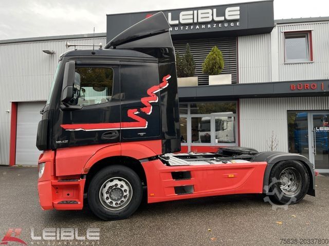 Standard tractor unit MERCEDES-BENZ Actros 1842 Classic Space*2xTank 1000L*Retarder*