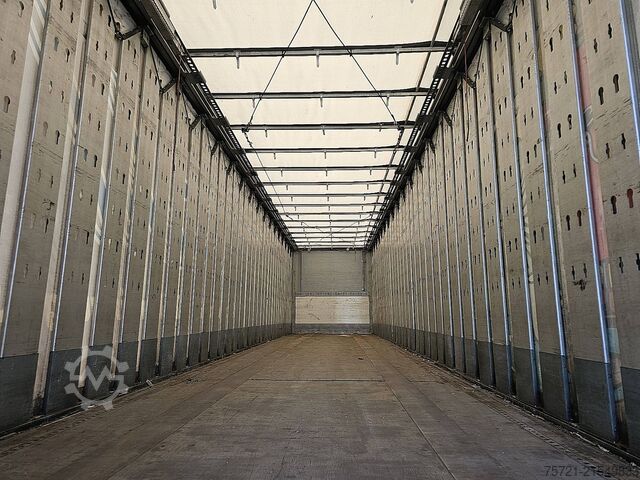 Schiebeplanen KOGEL CURTAINSIDER