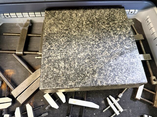 Werkbänke mit Inhalt Workbenches with Contents