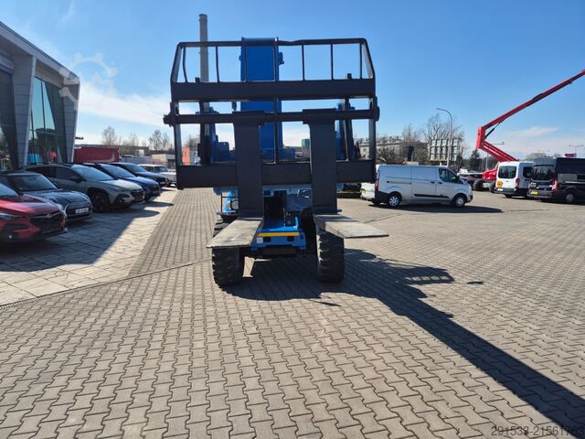 Telescopic loader Genie GTH-3007 4WD