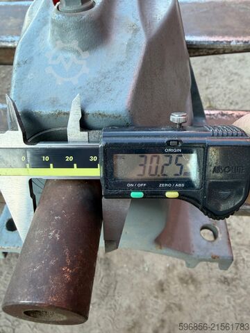 Getriebemotor KEB ZG2 KPR71G 0,55kW, 259Nm, 20 U/min, 230/400V Motoreduktor KEB ZG2 KPR71G 0.55kW 259Nm 20 obr/min 230/400V Motoreduktor KEB ZG2 KPR71G 0.55kW 259Nm 20 obr/min 230/400V