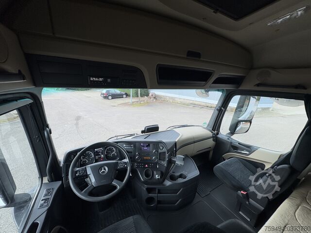 Actros 1845 LS nRL StreamSpace, retarder Mercedes-Benz Actros 1845 LS nRL StreamSpace, Retarder