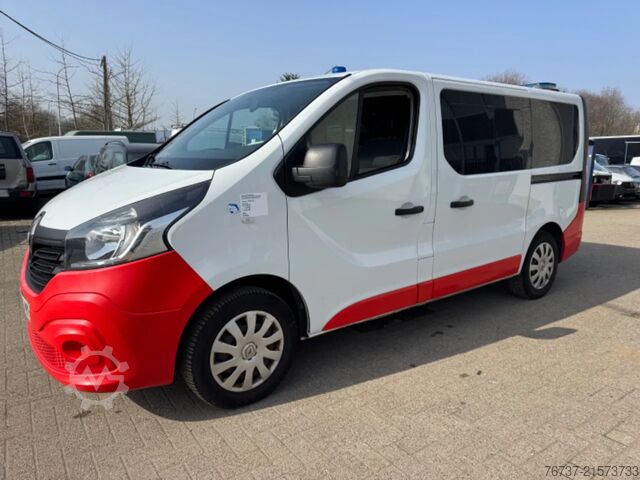 Rettungswagen Renault Trafic **AMBULANCE-RETTUNGSWAGEN**