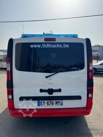 Rettungswagen Renault Trafic **AMBULANCE-RETTUNGSWAGEN**