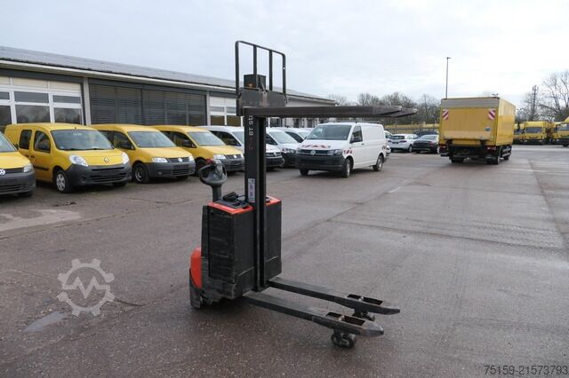Hochhubwagen bt SWE 080L Batterie 44/2020