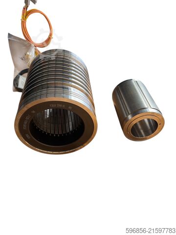 SIEMENS 1FE1093-6WV11-1BZ2-Z FZ616 3709 01 001 Synchronmotor 16,8–21,5 kW SIEMENS 1FE1093-6WV11-1BZ2-Z FZ616 3709 01 001 SILNIK SYNCHRONICZNY 16,8–21,5 kW SIEMENS 1FE1093-6WV11-1BZ2-Z FZ616 3709 01 001 SILNIK SYNCHRONICZNY 16,8–21,5 kW