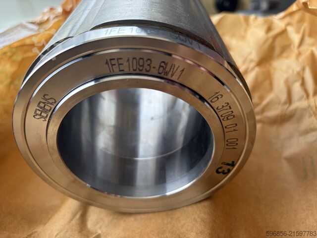 SIEMENS 1FE1093-6WV11-1BZ2-Z FZ616 3709 01 001 Synchronmotor 16,8–21,5 kW SIEMENS 1FE1093-6WV11-1BZ2-Z FZ616 3709 01 001 SILNIK SYNCHRONICZNY 16,8–21,5 kW SIEMENS 1FE1093-6WV11-1BZ2-Z FZ616 3709 01 001 SILNIK SYNCHRONICZNY 16,8–21,5 kW