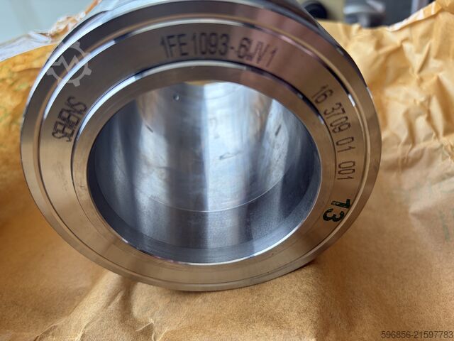 SIEMENS 1FE1093-6WV11-1BZ2-Z FZ616 3709 01 001 Synchronmotor 16,8–21,5 kW SIEMENS 1FE1093-6WV11-1BZ2-Z FZ616 3709 01 001 SILNIK SYNCHRONICZNY 16,8–21,5 kW SIEMENS 1FE1093-6WV11-1BZ2-Z FZ616 3709 01 001 SILNIK SYNCHRONICZNY 16,8–21,5 kW