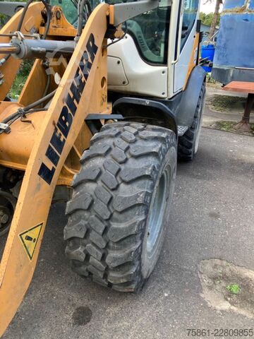 Radlader LIEBHERR L506C