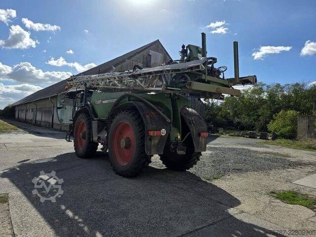 Pesticide sprayer FENDT Spritze Rogator 655 D, 2 Teilbreite, 6.000+500 L