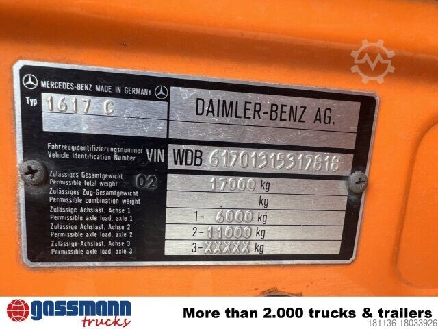 Kehrmaschine Mercedes-Benz 1617 C 4x2, Winterdienstausstattung