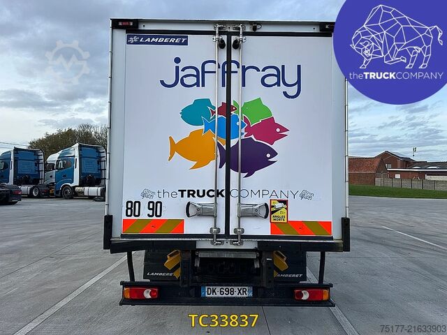 Nissan NT500 150.65 refrigerated truck Nissan NT500 150.65 frigo