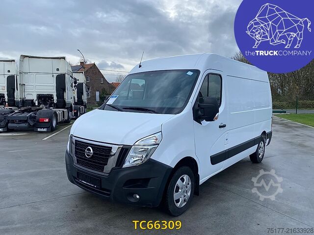 Panel van Nissan Interstar 130.35 L2H2
