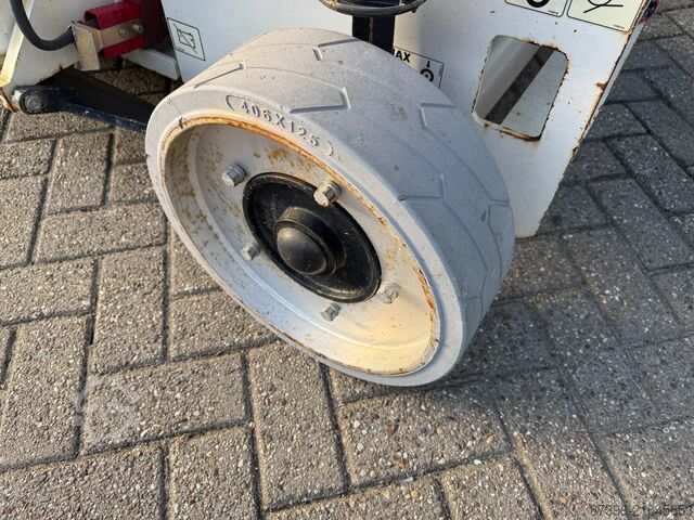 Scissor lift JLG 2646ES Hoogwerker Schaarhoogwerker